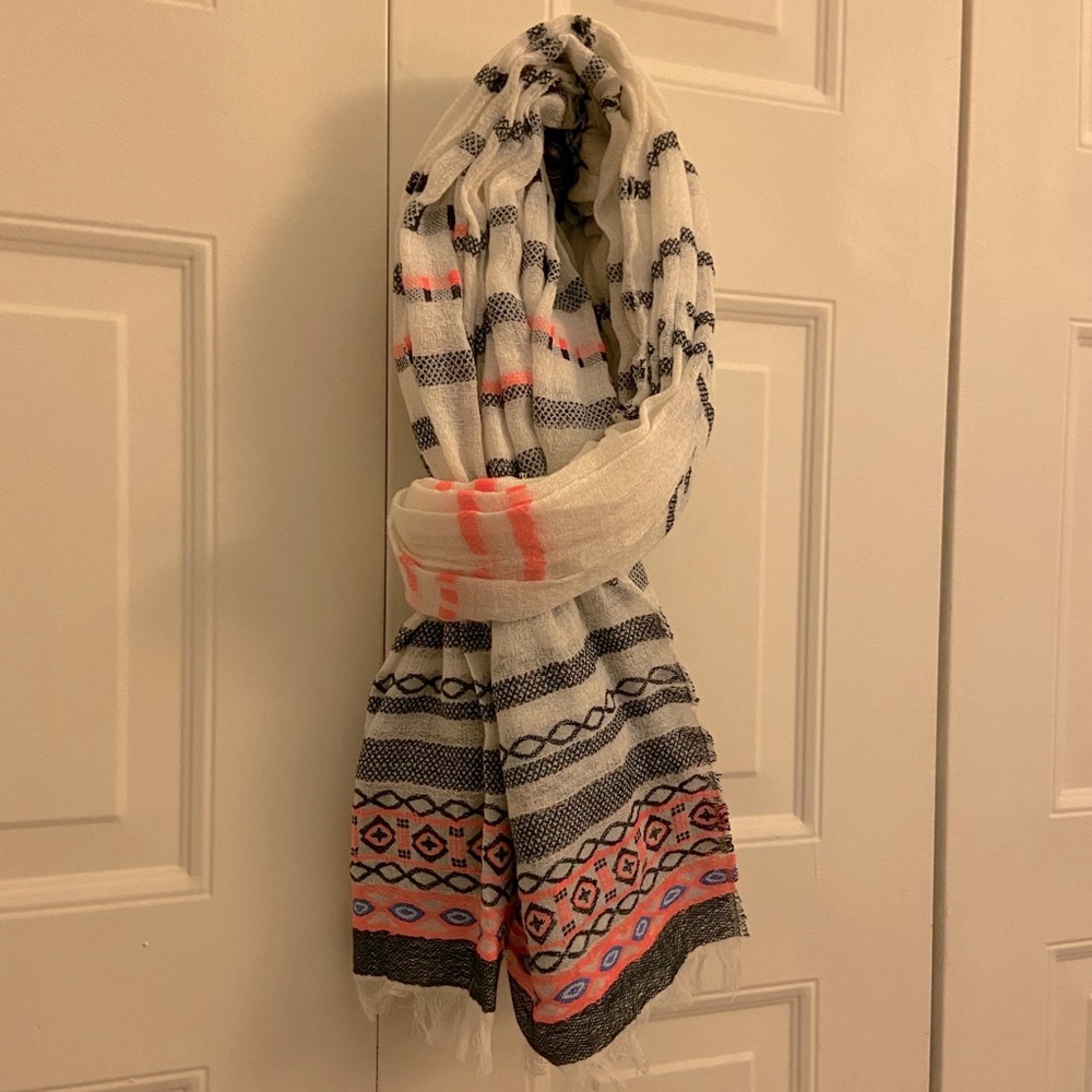 Patterned Scarf - Picture 2 of 4